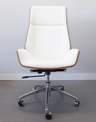 Кресло из натуральной кожи, каркас дерево арт. FX-BC06 - купить в Новороссийске. Цена 34 820.52 руб.